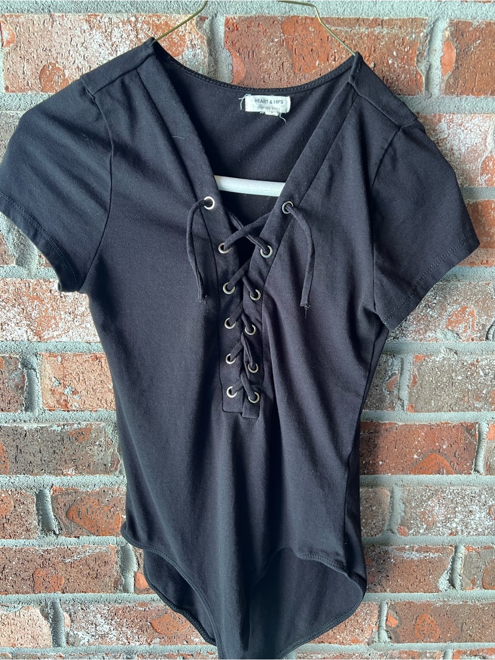 HEART & HIPS Black Lace-Up V-Neck Women's bodysuit - size small